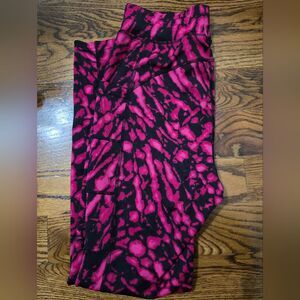 Pop Fit Pink and Black Leggings